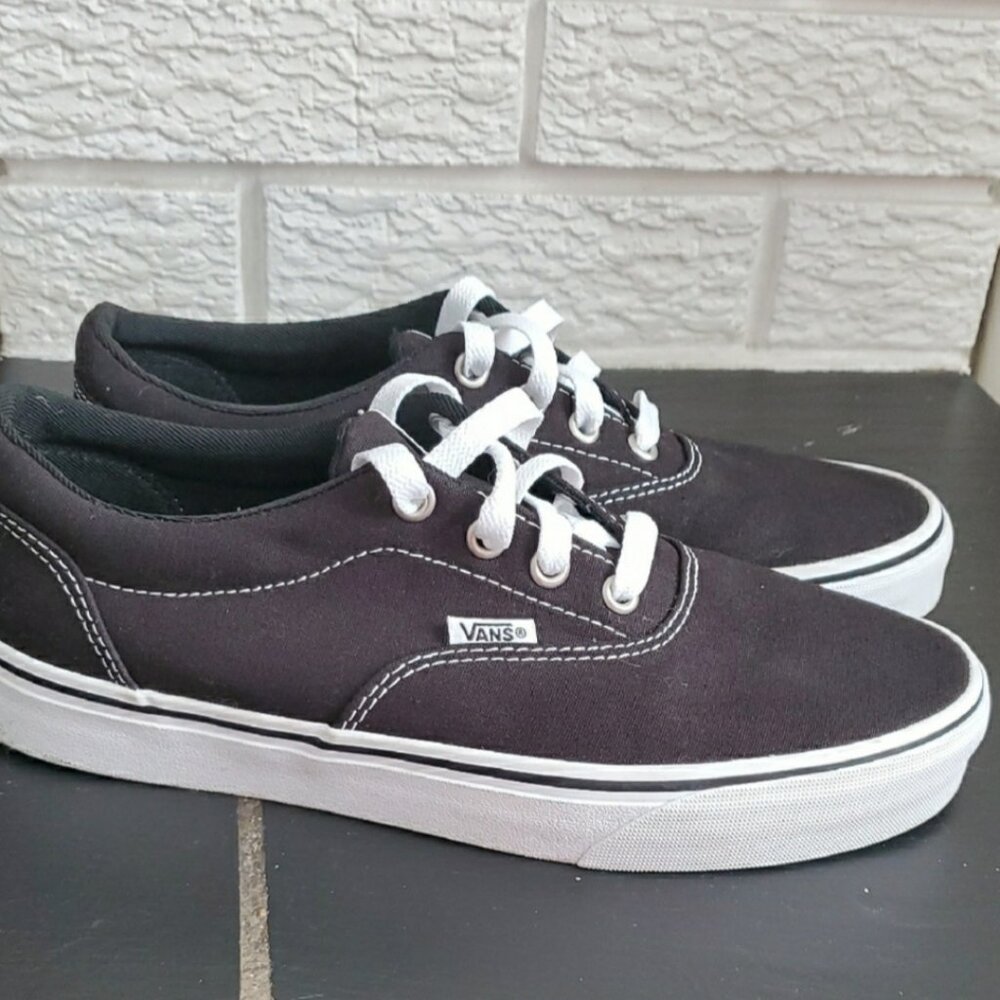 Vans Black and White Classic Canvas Sneakers Waffle Tread Size 7.5